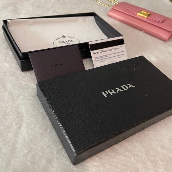 Auc Prada Saffiano Lether Bow Flap long Wallet on Chain Mint conditin! - Picture 16 of 16